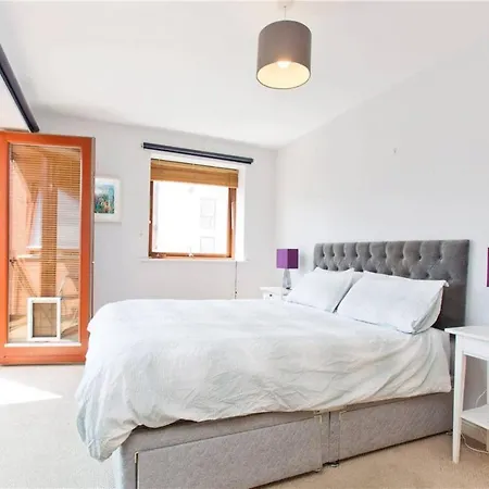 דירה Comfortable City Centre With City Views *